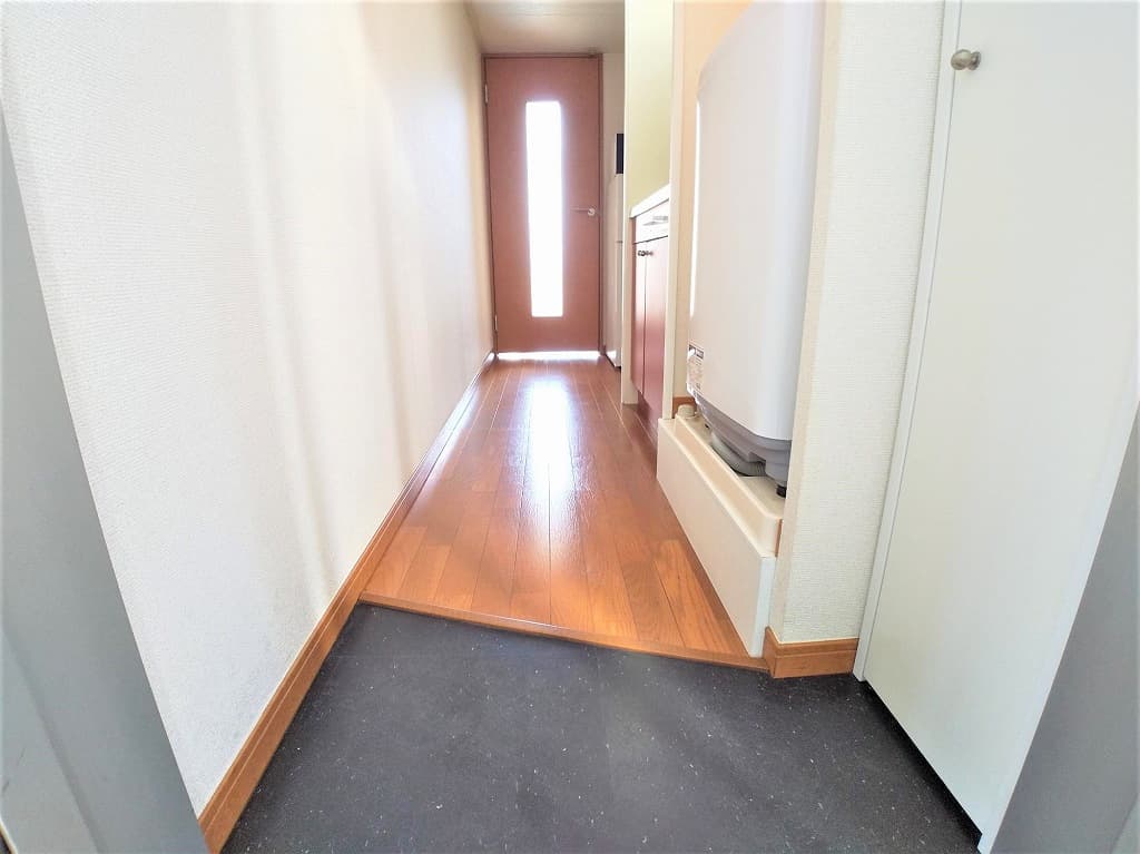 Room image 8