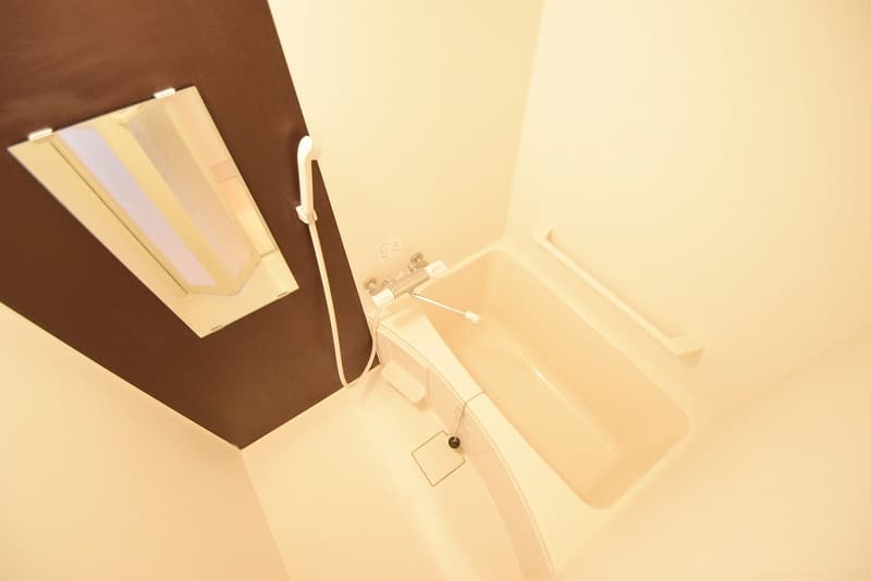 Room image 8