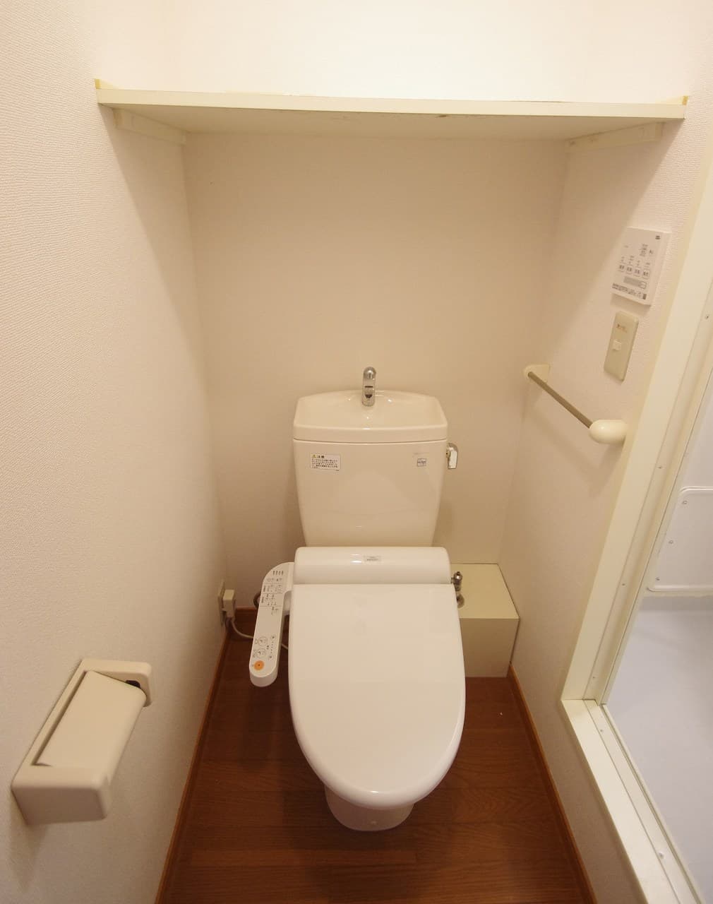Room image 12