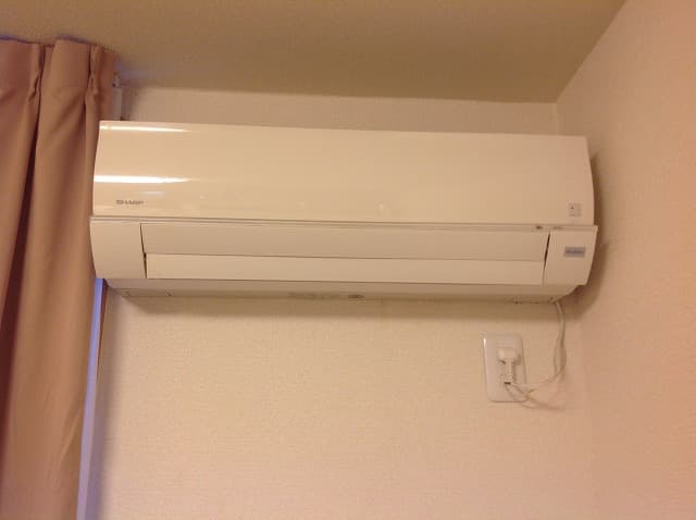 Room image 13