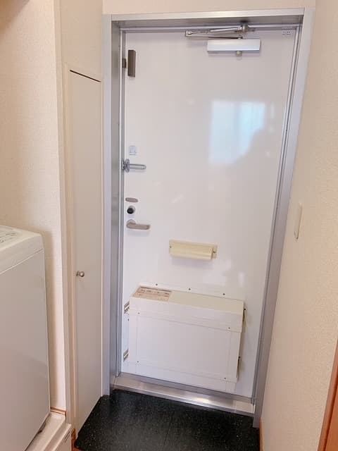 Room image 8