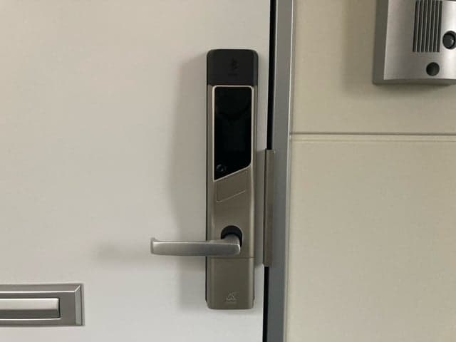 Room image 10