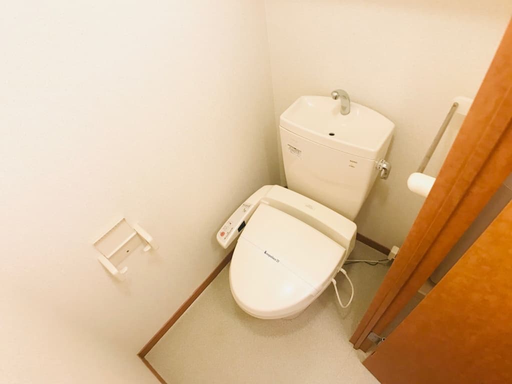 Room image 13