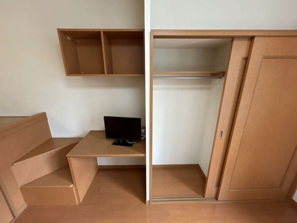 Room image 9