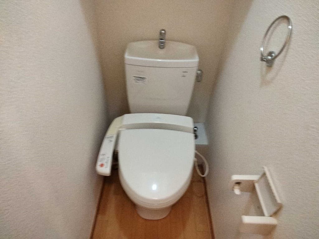 Room image 8