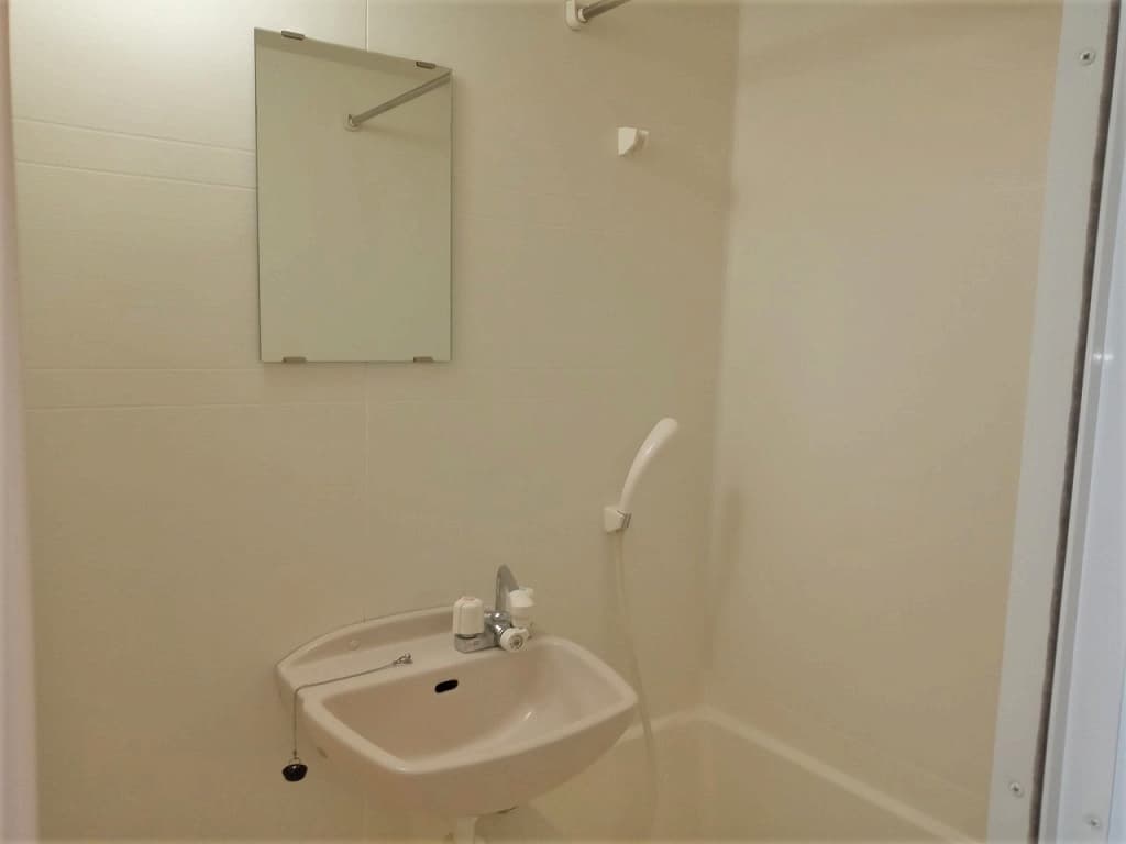 Room image 15