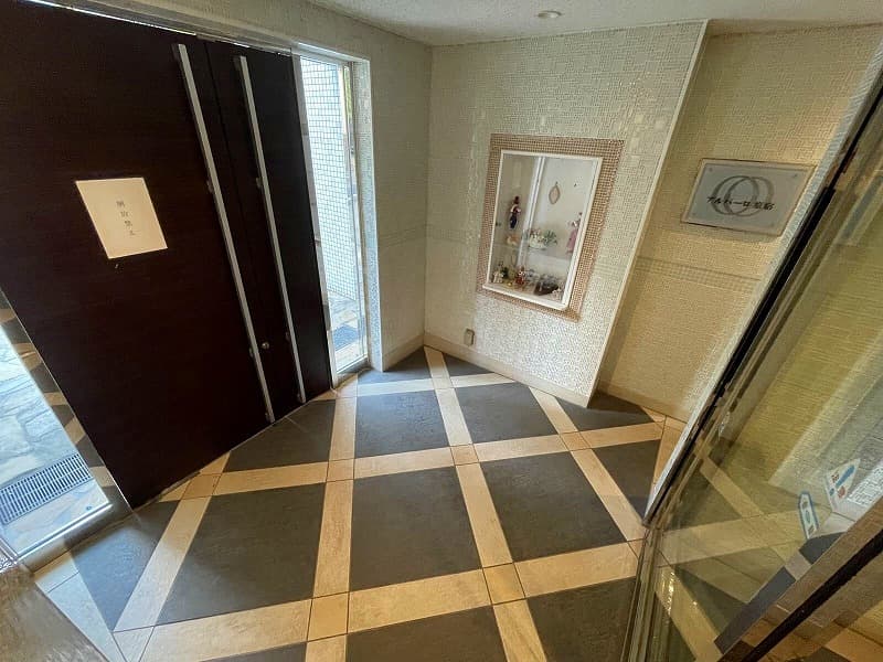 Room image 10