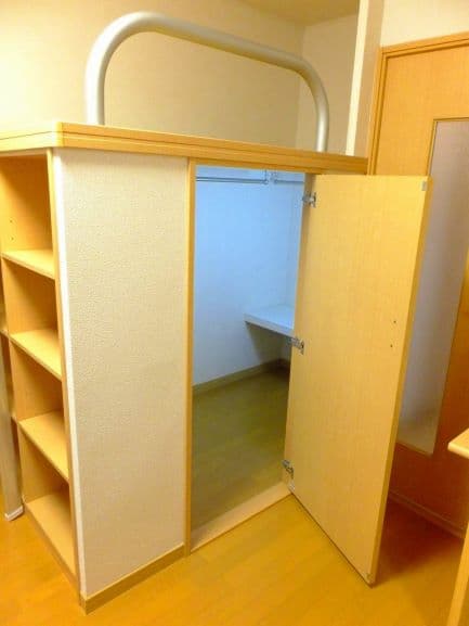 Room image 15