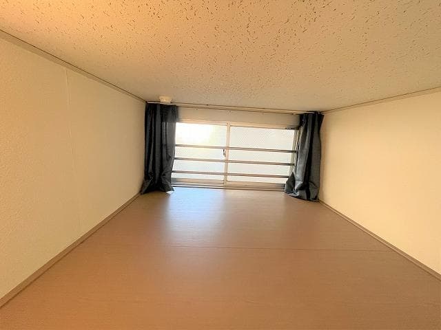 Room image 14
