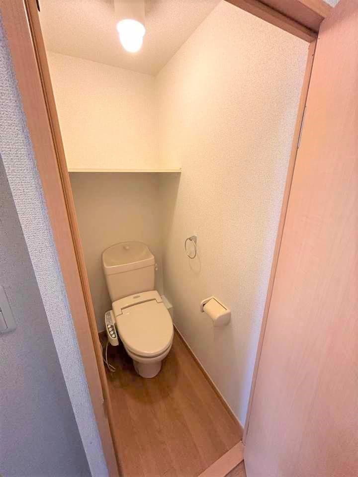 Room image 13