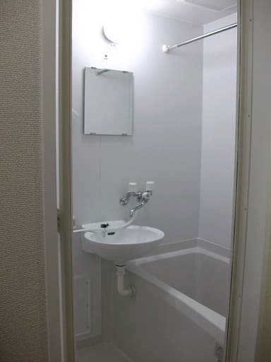 Room image 16