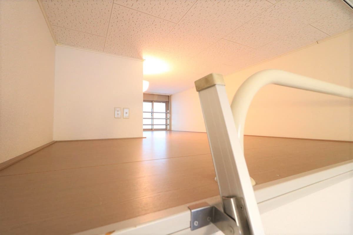 Room image 9