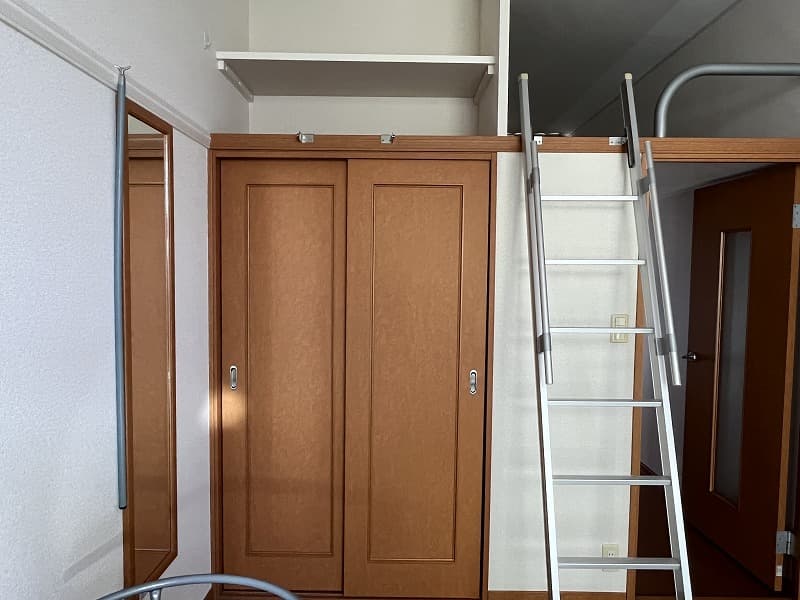 Room image 10