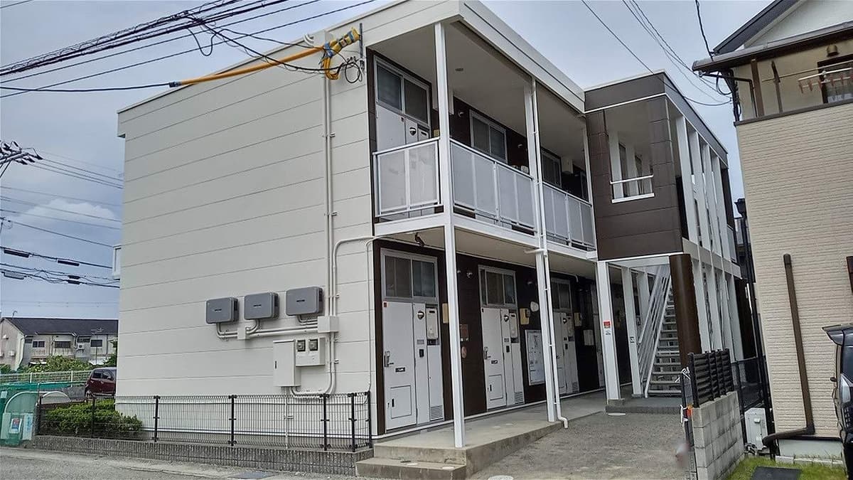 Main exterior of leopalace Masaki