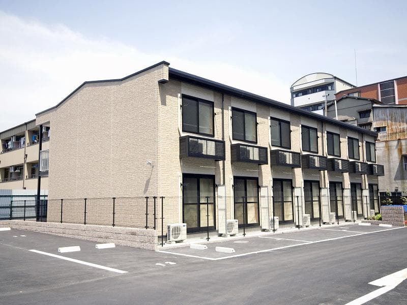 Main exterior of leopalace Miyako B