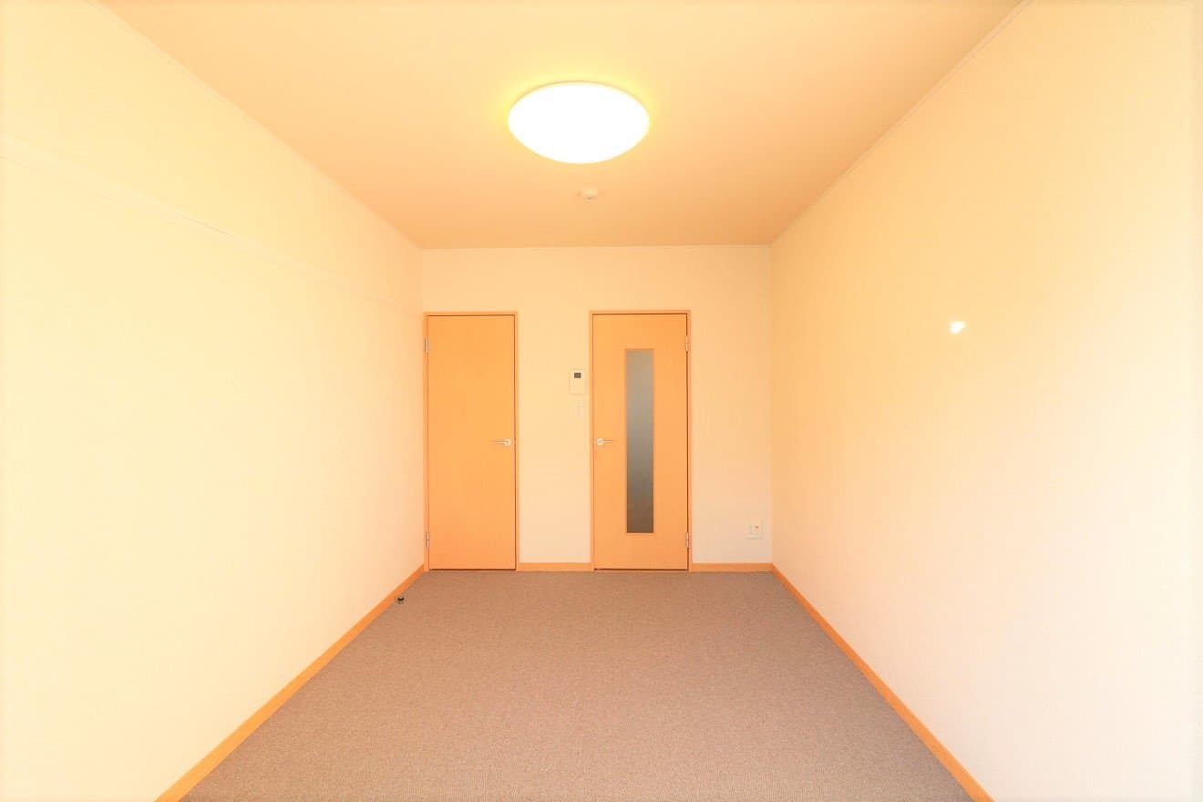 Room image 13