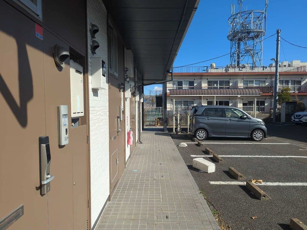 Room image 11