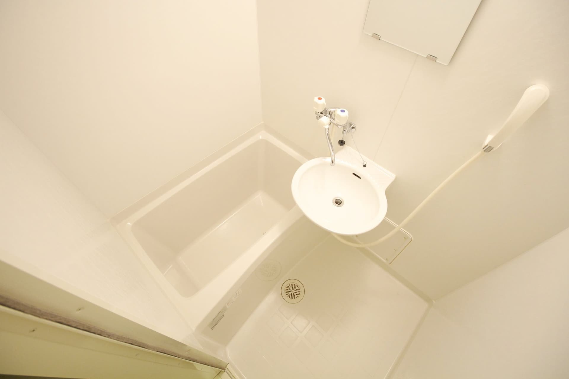 Room image 11