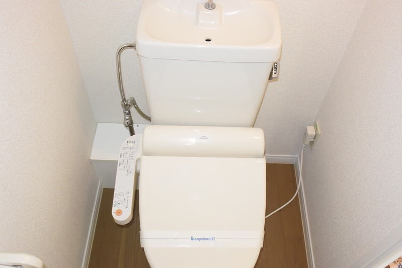 Room image 8