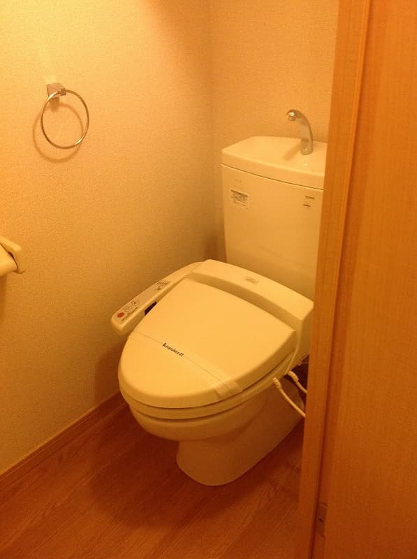 Room image 9