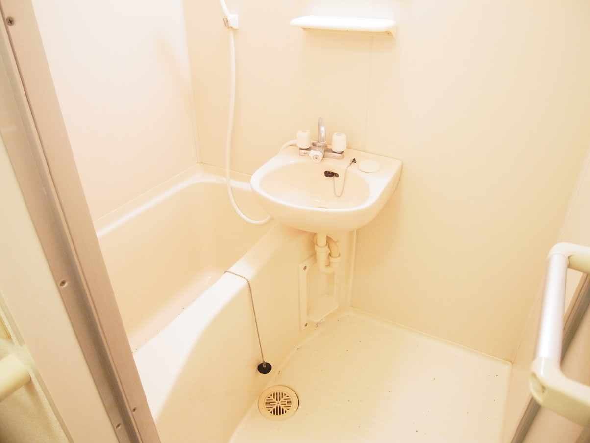 Room image 8