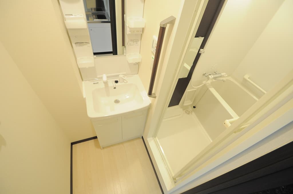 Room image 15