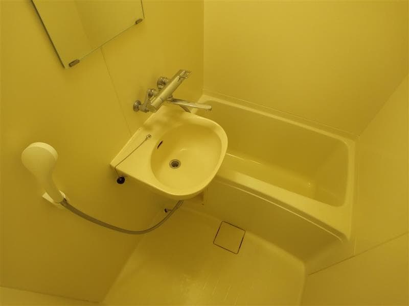 Room image 10