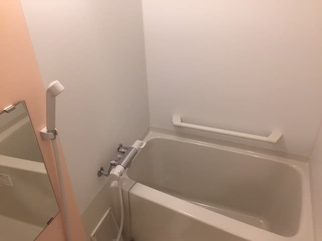 Room image 8