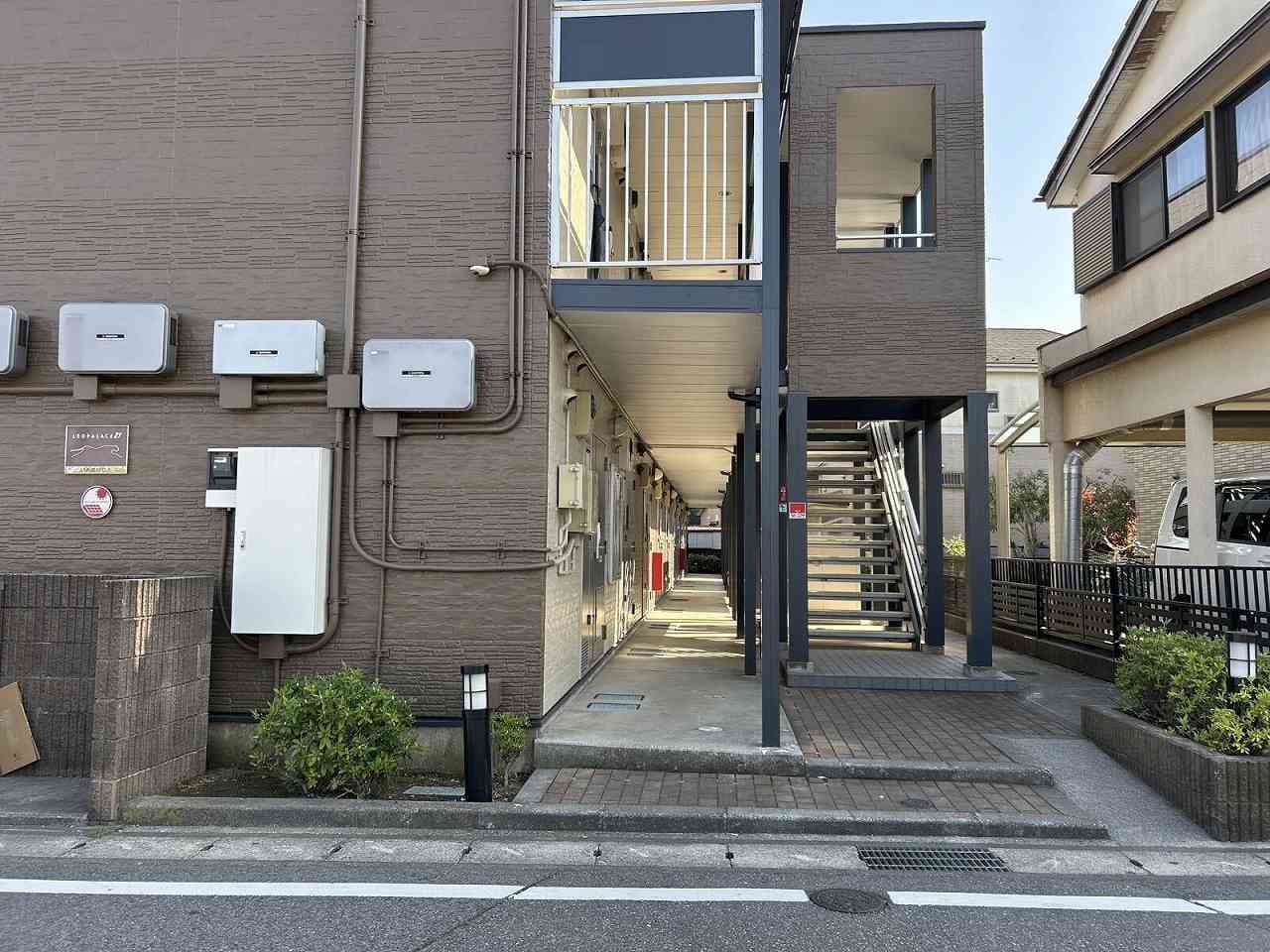 Room image 15
