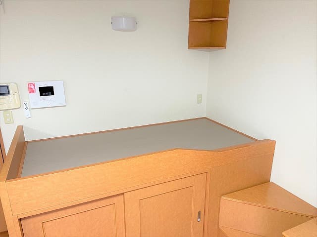 Room image 11