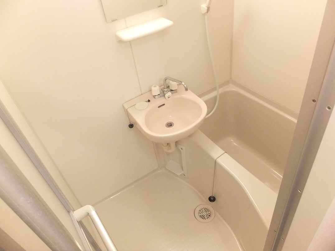 Room image 8