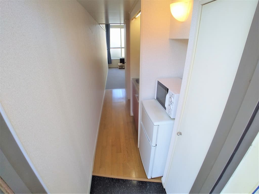 Room image 8