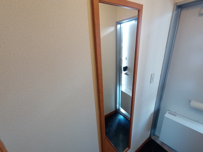 Room image 10