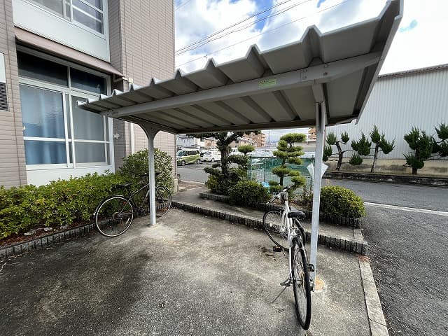 Room image 12