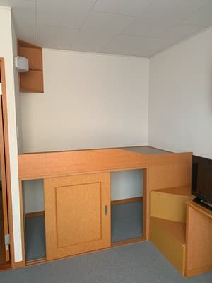 Room image 16