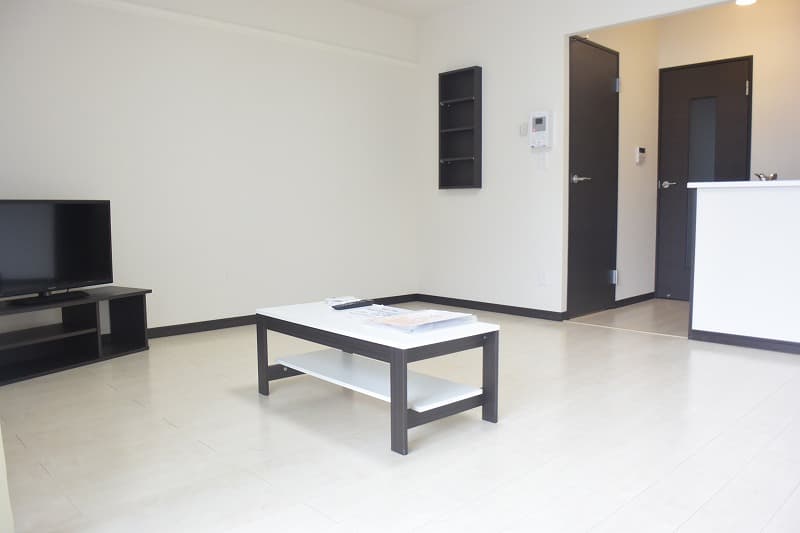 Preview interior of LEONEXT Minami Hanayashiki II