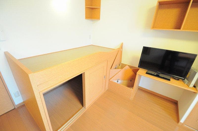 Room image 10