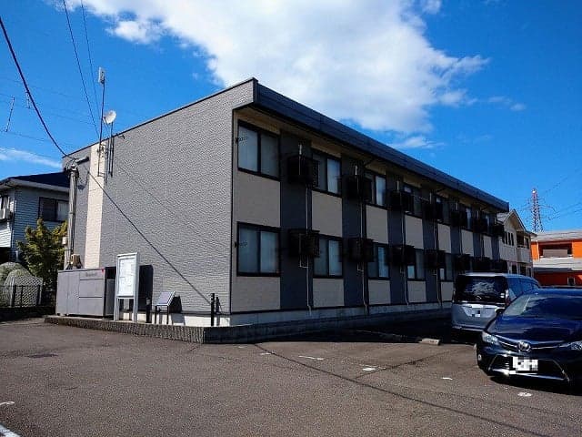 Main exterior of leopalace Grace