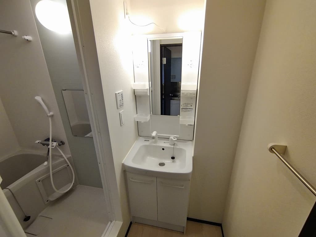 Room image 10