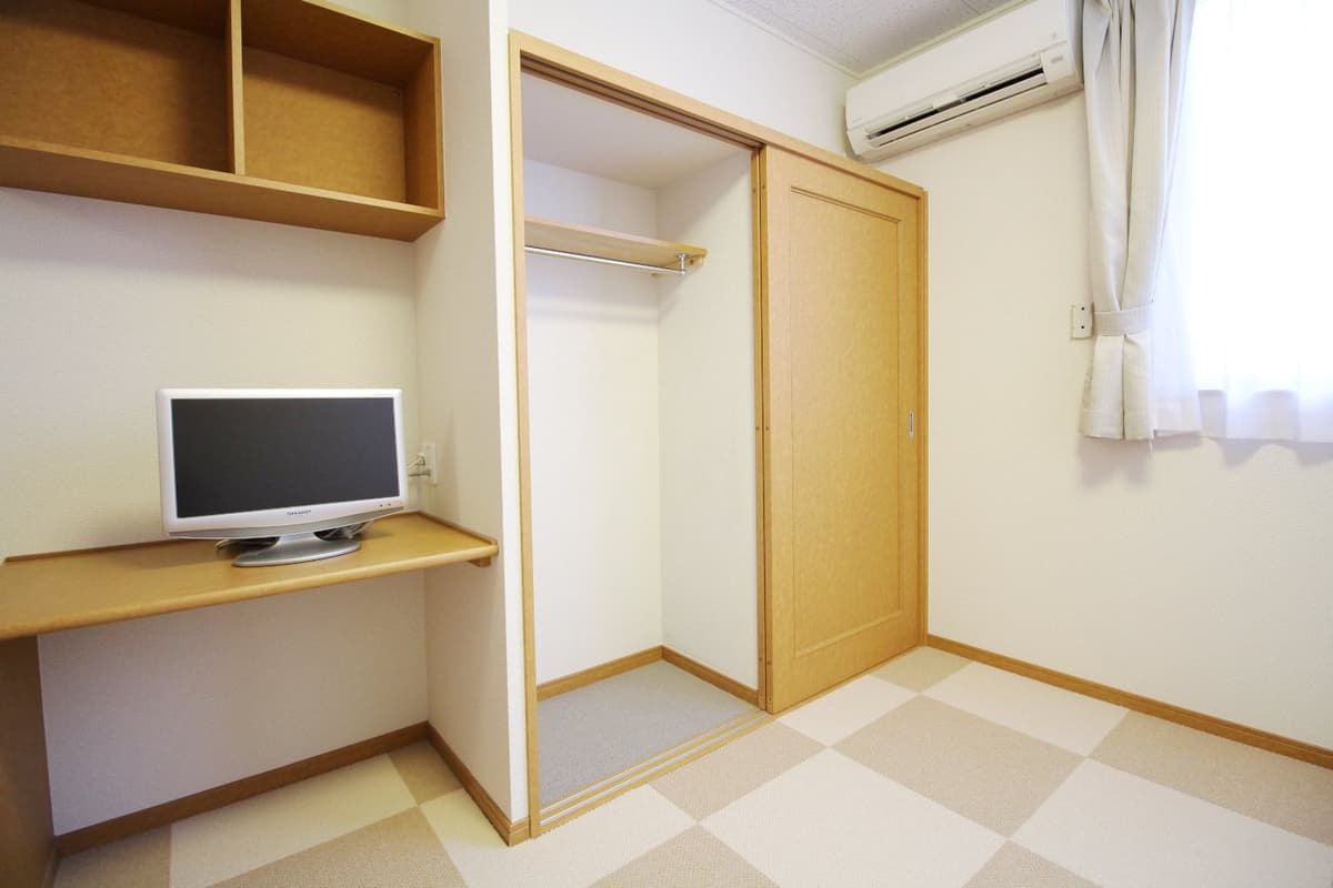 Room image 12