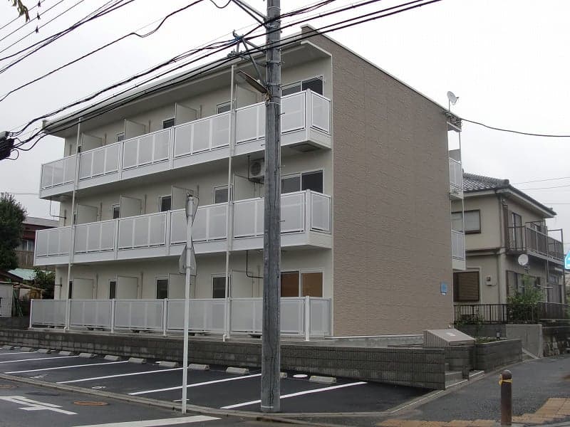Main exterior of leopalace Sunrise Iijima