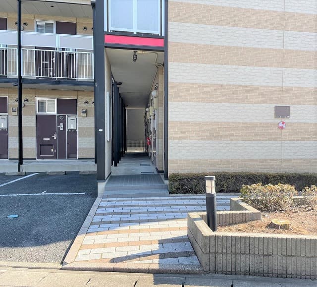 Room image 16
