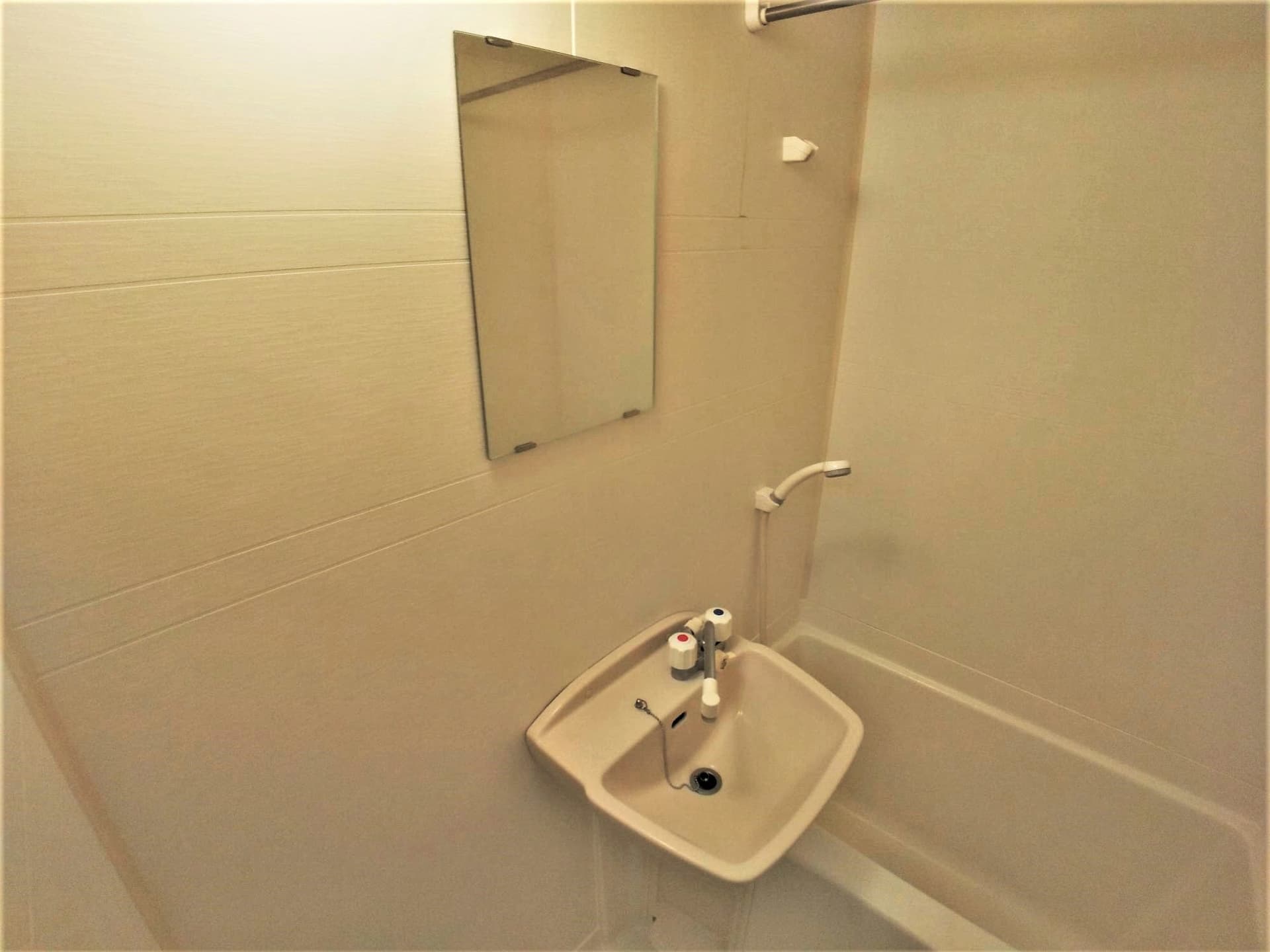 Room image 14