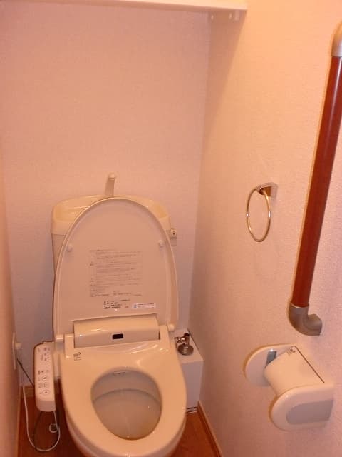 Room image 16