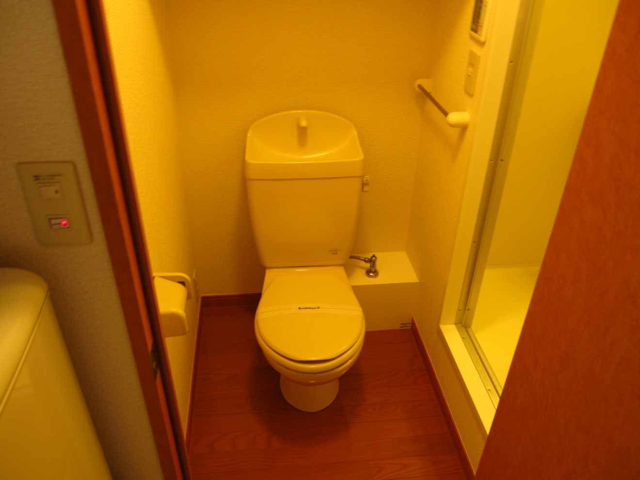 Room image 9