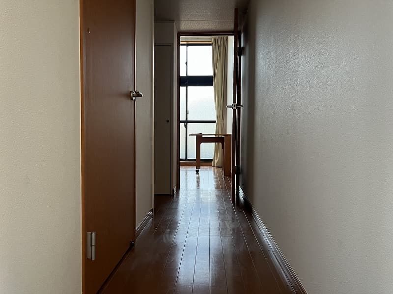 Room image 12