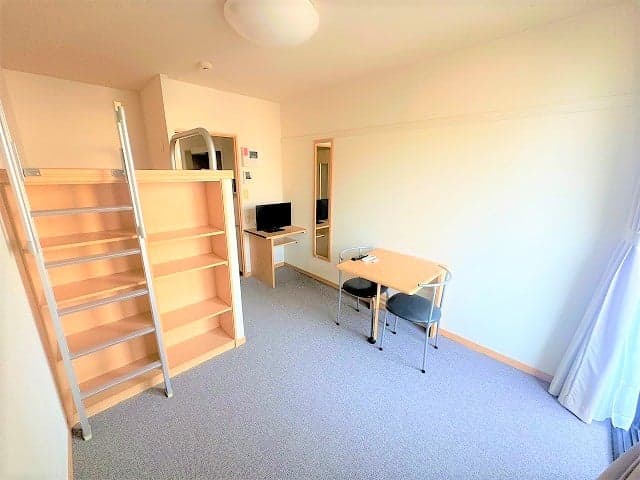 Room image 12