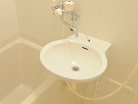 Room image 8