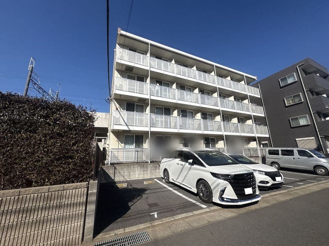 Main exterior of leopalace Shin Kamagaya KIYOTA