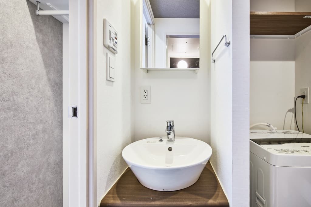 Room image 8